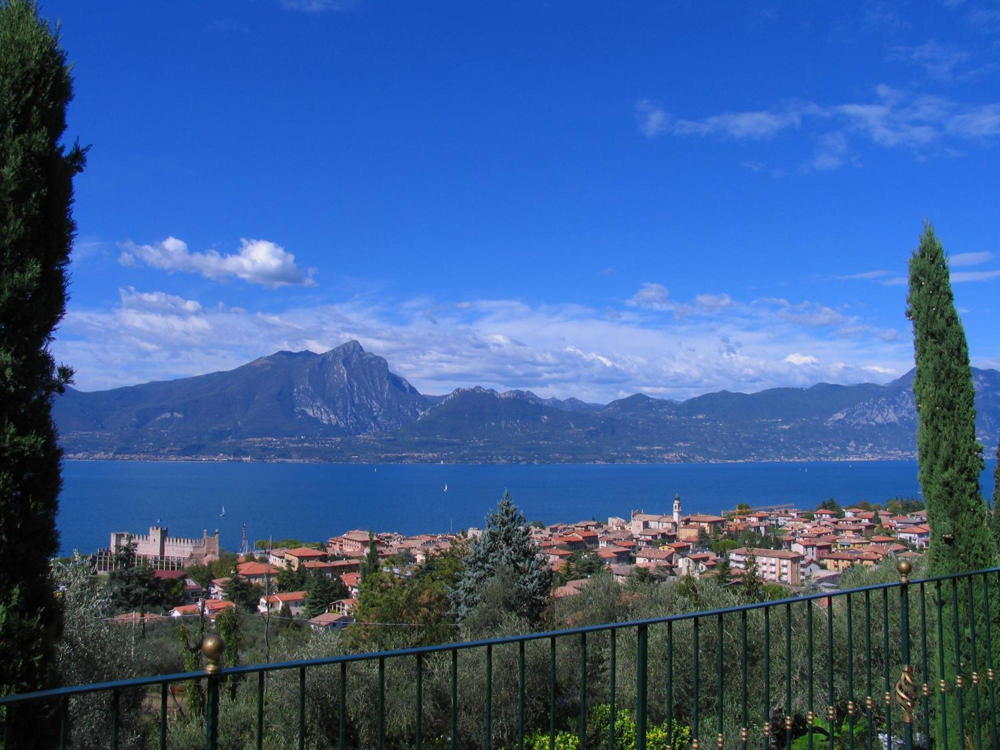 Villa Giada Torri Del Benaco Exterior foto